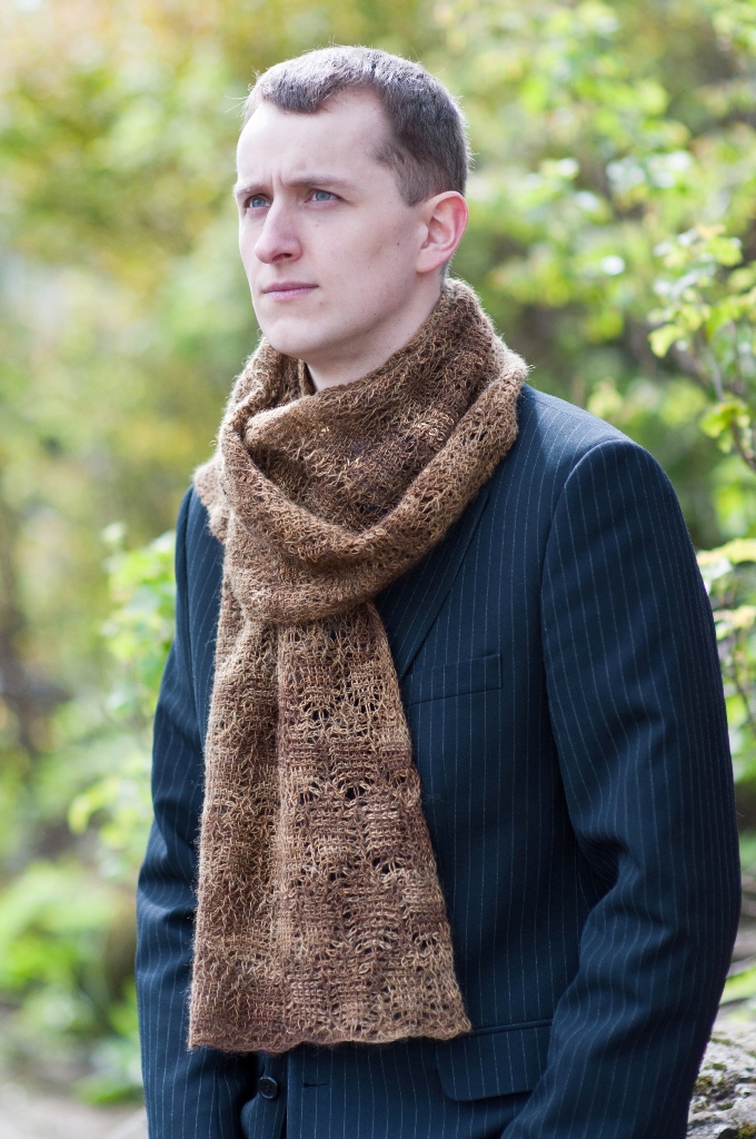 The shawl 'Autumn Leaves'